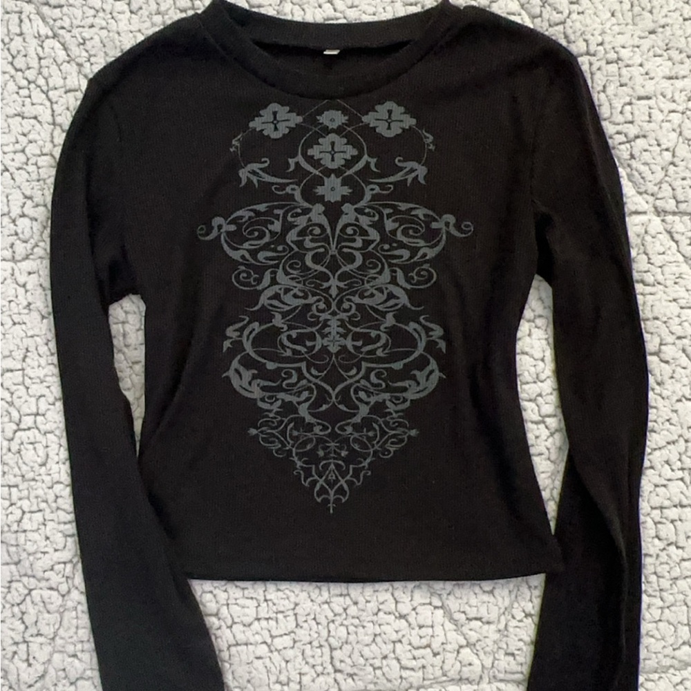 Black Graphic Design Long Sleeve Top with Gray Pattern